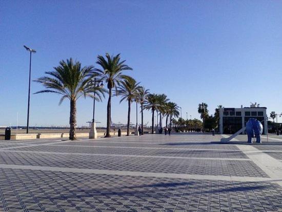 Holiday Apartments Malvarrosa Beach Valencia Exterior photo